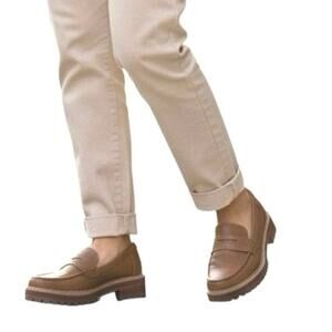 Toms Women’s Cara Slip On Tan Leather Lug Sole Cushion Insole Loafer Size 11